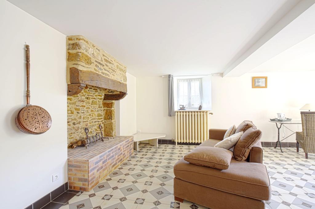 La Source Gilhodes Hotel Castelnau-de-Mandailles Buitenkant foto
